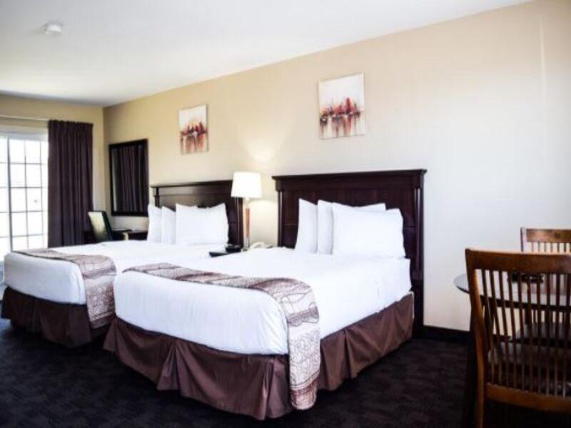 Canadas Best Value Inn & Suites-Шарлъттаун Екстериор снимка