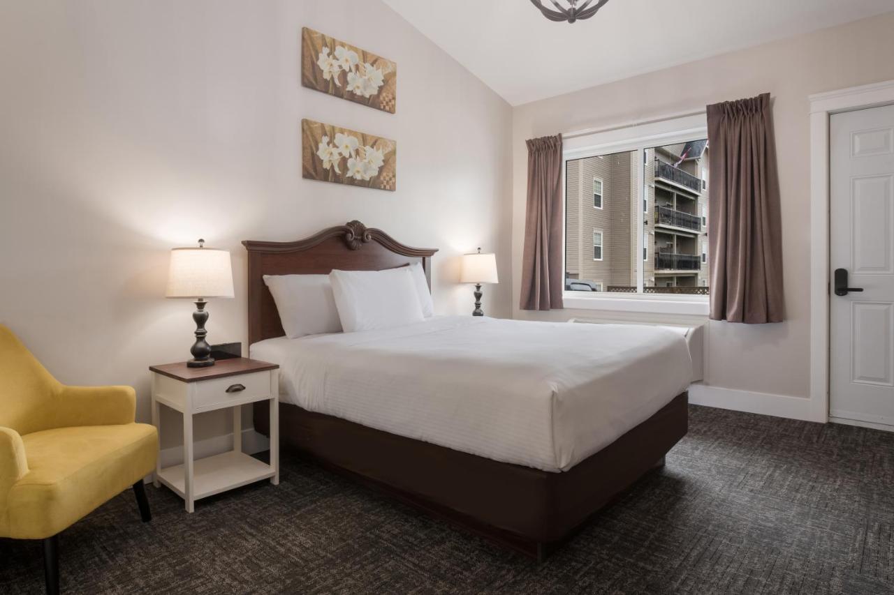 Canadas Best Value Inn & Suites-Шарлъттаун Екстериор снимка