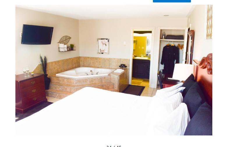 Canadas Best Value Inn & Suites-Шарлъттаун Екстериор снимка